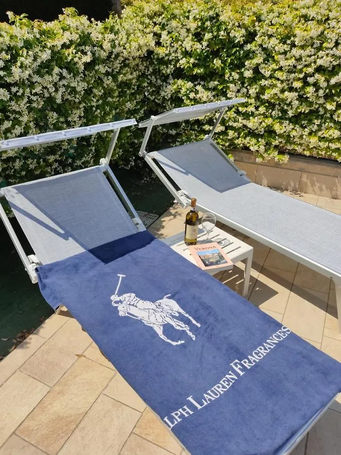 Casa Pepe Bed and Breakfast Colà Bed & Breakfast